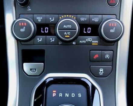 Ленд Ровер Рендж Ровер Эвок 2017 в Одессе на Automoto.ua Коричневый Ленд Ровер Рендж Ровер Эвок, объемом двигателя 2 л и пробегом 150 тыс. км за 22000 $, фото 6 на Automoto.ua