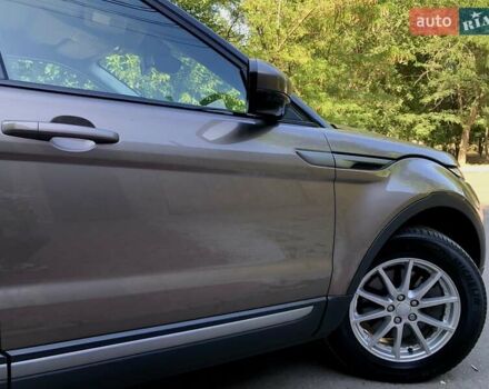 Ленд Ровер Рендж Ровер Эвок 2017 в Одессе на Automoto.ua Коричневый Ленд Ровер Рендж Ровер Эвок, объемом двигателя 2 л и пробегом 150 тыс. км за 22000 $, фото 7 на Automoto.ua