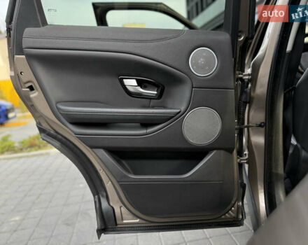 Коричневый Ленд Ровер Рендж Ровер Эвок, объемом двигателя 2 л и пробегом 66 тыс. км за 22900 $, фото 42 на Automoto.ua