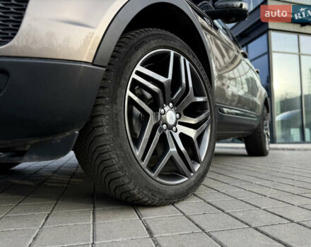 Коричневый Ленд Ровер Рендж Ровер Эвок, объемом двигателя 2 л и пробегом 66 тыс. км за 22900 $, фото 3 на Automoto.ua