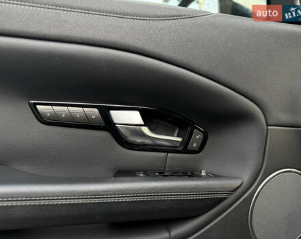 Коричневый Ленд Ровер Рендж Ровер Эвок, объемом двигателя 2 л и пробегом 66 тыс. км за 22900 $, фото 25 на Automoto.ua