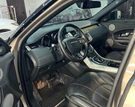 Коричневий Ленд Ровер Рендж Ровер Евок, об'ємом двигуна 2 л та пробігом 127 тис. км за 24600 $, фото 5 на Automoto.ua