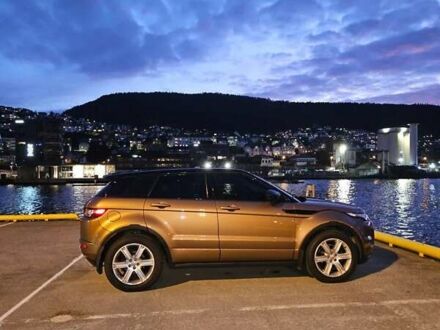 Коричневый Ленд Ровер Рендж Ровер Эвок, объемом двигателя 2.18 л и пробегом 106 тыс. км за 25000 $, фото 1 на Automoto.ua