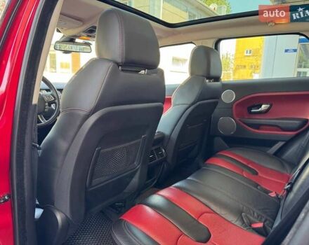 Червоний Ленд Ровер Рендж Ровер Евок, об'ємом двигуна 2 л та пробігом 128 тис. км за 16900 $, фото 14 на Automoto.ua