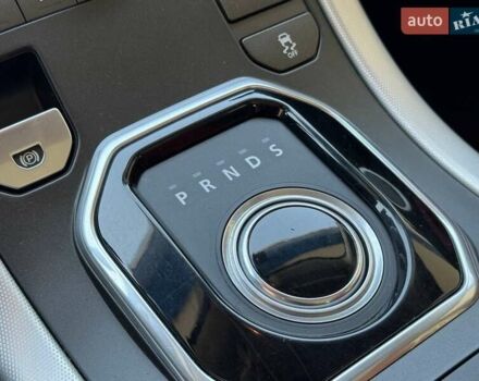 Червоний Ленд Ровер Рендж Ровер Евок, об'ємом двигуна 2 л та пробігом 128 тис. км за 16900 $, фото 24 на Automoto.ua