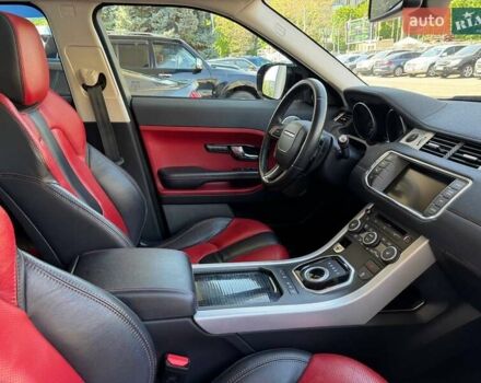 Червоний Ленд Ровер Рендж Ровер Евок, об'ємом двигуна 2 л та пробігом 128 тис. км за 16900 $, фото 10 на Automoto.ua
