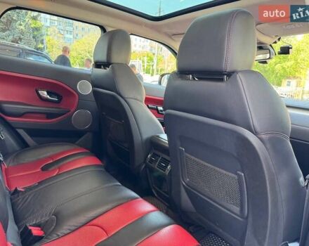 Червоний Ленд Ровер Рендж Ровер Евок, об'ємом двигуна 2 л та пробігом 128 тис. км за 16900 $, фото 13 на Automoto.ua