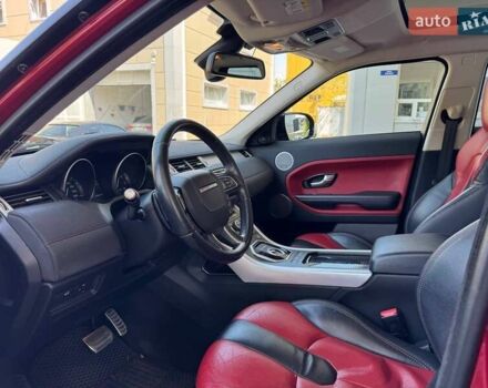 Червоний Ленд Ровер Рендж Ровер Евок, об'ємом двигуна 2 л та пробігом 128 тис. км за 16900 $, фото 9 на Automoto.ua