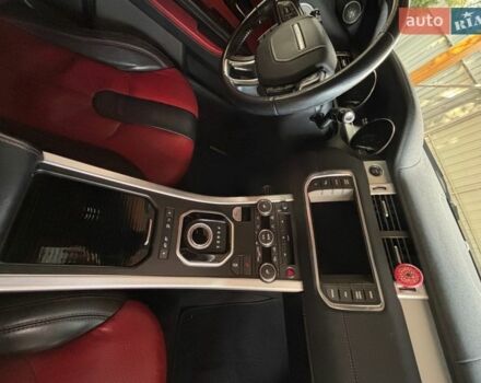 Червоний Ленд Ровер Рендж Ровер Евок, об'ємом двигуна 2 л та пробігом 133 тис. км за 20000 $, фото 22 на Automoto.ua
