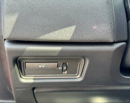 Червоний Ленд Ровер Рендж Ровер Евок, об'ємом двигуна 2.18 л та пробігом 191 тис. км за 19100 $, фото 18 на Automoto.ua