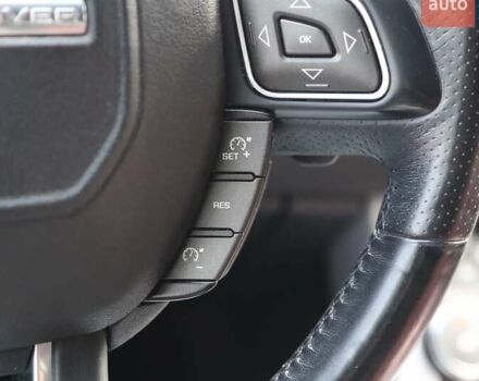 Червоний Ленд Ровер Рендж Ровер Евок, об'ємом двигуна 2 л та пробігом 133 тис. км за 19300 $, фото 22 на Automoto.ua