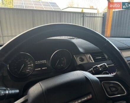 Червоний Ленд Ровер Рендж Ровер Евок, об'ємом двигуна 2 л та пробігом 133 тис. км за 20000 $, фото 30 на Automoto.ua