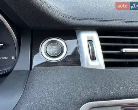 Красный Ленд Ровер Рендж Ровер Эвок, объемом двигателя 2.18 л и пробегом 139 тыс. км за 19777 $, фото 31 на Automoto.ua