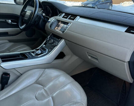 Червоний Ленд Ровер Рендж Ровер Евок, об'ємом двигуна 2.2 л та пробігом 209 тис. км за 16900 $, фото 24 на Automoto.ua