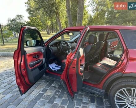 Красный Ленд Ровер Рендж Ровер Эвок, объемом двигателя 2.18 л и пробегом 139 тыс. км за 19777 $, фото 4 на Automoto.ua