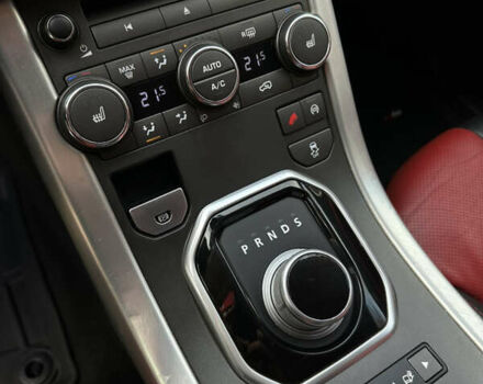 Красный Ленд Ровер Рендж Ровер Эвок, объемом двигателя 2.2 л и пробегом 185 тыс. км за 15400 $, фото 24 на Automoto.ua