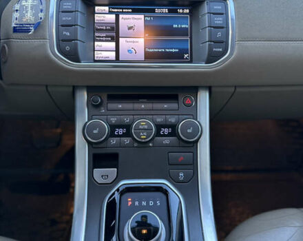 Червоний Ленд Ровер Рендж Ровер Евок, об'ємом двигуна 2.2 л та пробігом 209 тис. км за 16900 $, фото 17 на Automoto.ua