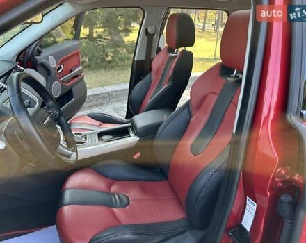 Красный Ленд Ровер Рендж Ровер Эвок, объемом двигателя 2.18 л и пробегом 139 тыс. км за 19777 $, фото 17 на Automoto.ua