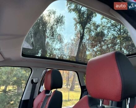 Красный Ленд Ровер Рендж Ровер Эвок, объемом двигателя 2.18 л и пробегом 139 тыс. км за 19777 $, фото 20 на Automoto.ua