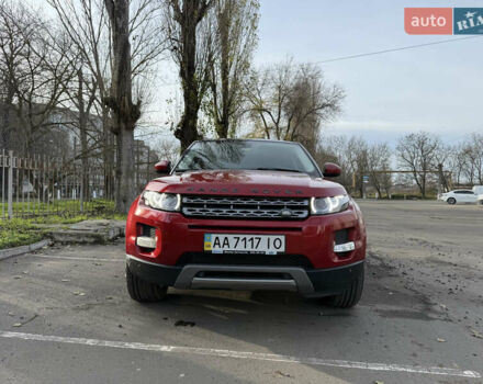 Красный Ленд Ровер Рендж Ровер Эвок, объемом двигателя 2.2 л и пробегом 176 тыс. км за 15900 $, фото 1 на Automoto.ua