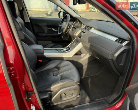 Красный Ленд Ровер Рендж Ровер Эвок, объемом двигателя 2.2 л и пробегом 176 тыс. км за 15900 $, фото 24 на Automoto.ua