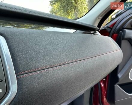 Красный Ленд Ровер Рендж Ровер Эвок, объемом двигателя 2.18 л и пробегом 139 тыс. км за 19777 $, фото 32 на Automoto.ua