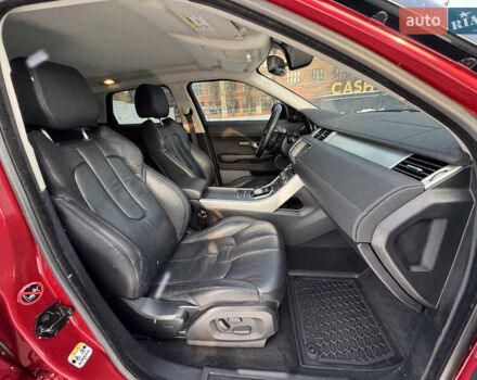 Червоний Ленд Ровер Рендж Ровер Евок, об'ємом двигуна 2.18 л та пробігом 285 тис. км за 16000 $, фото 10 на Automoto.ua