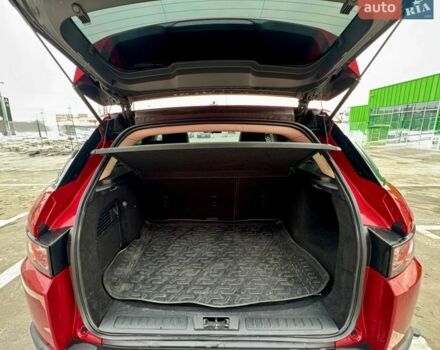 Червоний Ленд Ровер Рендж Ровер Евок, об'ємом двигуна 2.18 л та пробігом 171 тис. км за 15500 $, фото 20 на Automoto.ua