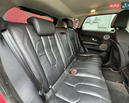 Червоний Ленд Ровер Рендж Ровер Евок, об'ємом двигуна 2.18 л та пробігом 171 тис. км за 15500 $, фото 11 на Automoto.ua