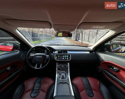 Красный Ленд Ровер Рендж Ровер Эвок, объемом двигателя 2.2 л и пробегом 185 тыс. км за 15400 $, фото 39 на Automoto.ua