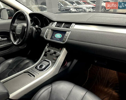 Червоний Ленд Ровер Рендж Ровер Евок, об'ємом двигуна 2.18 л та пробігом 167 тис. км за 15900 $, фото 24 на Automoto.ua