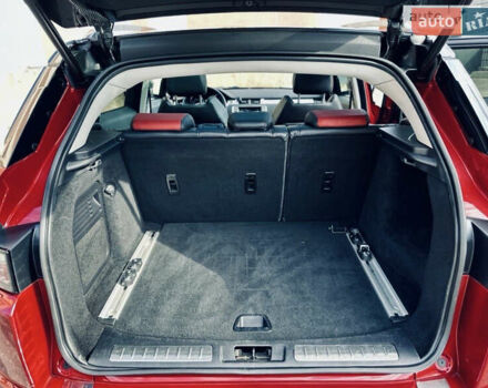 Красный Ленд Ровер Рендж Ровер Эвок, объемом двигателя 2.18 л и пробегом 146 тыс. км за 19500 $, фото 34 на Automoto.ua