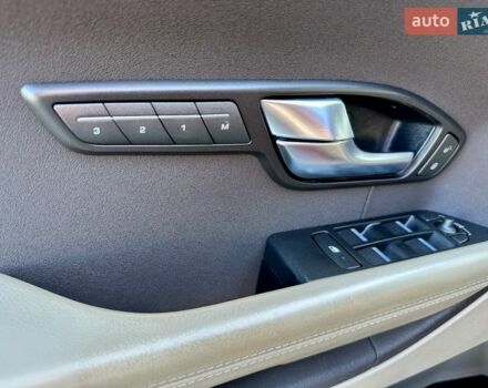 Червоний Ленд Ровер Рендж Ровер Евок, об'ємом двигуна 2.18 л та пробігом 151 тис. км за 17950 $, фото 12 на Automoto.ua