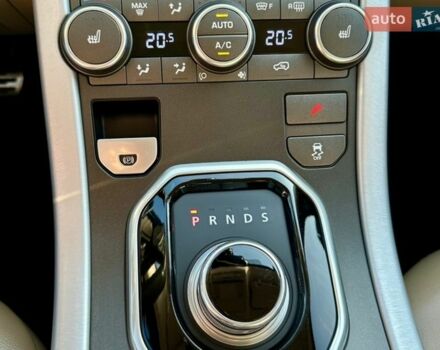 Червоний Ленд Ровер Рендж Ровер Евок, об'ємом двигуна 2.18 л та пробігом 151 тис. км за 17950 $, фото 22 на Automoto.ua