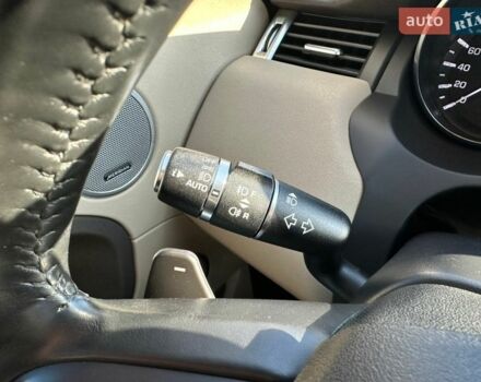 Червоний Ленд Ровер Рендж Ровер Евок, об'ємом двигуна 2.18 л та пробігом 151 тис. км за 17950 $, фото 15 на Automoto.ua