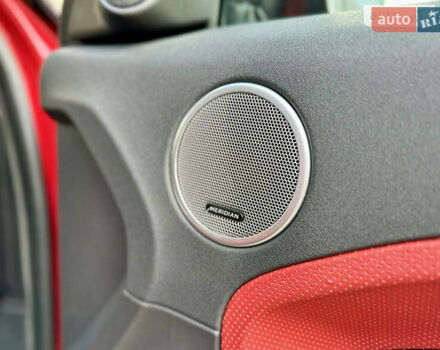 Червоний Ленд Ровер Рендж Ровер Евок, об'ємом двигуна 2.18 л та пробігом 146 тис. км за 19500 $, фото 21 на Automoto.ua