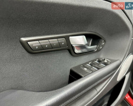 Червоний Ленд Ровер Рендж Ровер Евок, об'ємом двигуна 2.18 л та пробігом 167 тис. км за 15900 $, фото 35 на Automoto.ua