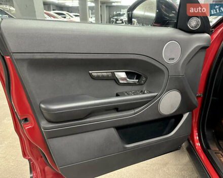 Червоний Ленд Ровер Рендж Ровер Евок, об'ємом двигуна 2.18 л та пробігом 167 тис. км за 15900 $, фото 15 на Automoto.ua