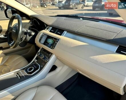 Червоний Ленд Ровер Рендж Ровер Евок, об'ємом двигуна 2.18 л та пробігом 151 тис. км за 17950 $, фото 28 на Automoto.ua