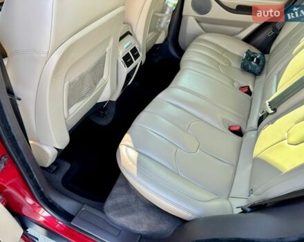 Червоний Ленд Ровер Рендж Ровер Евок, об'ємом двигуна 2.18 л та пробігом 151 тис. км за 17950 $, фото 31 на Automoto.ua