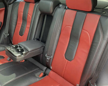 Червоний Ленд Ровер Рендж Ровер Евок, об'ємом двигуна 2 л та пробігом 147 тис. км за 20000 $, фото 12 на Automoto.ua