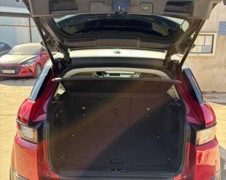 Красный Ленд Ровер Рендж Ровер Эвок, объемом двигателя 2.2 л и пробегом 156 тыс. км за 27000 $, фото 6 на Automoto.ua