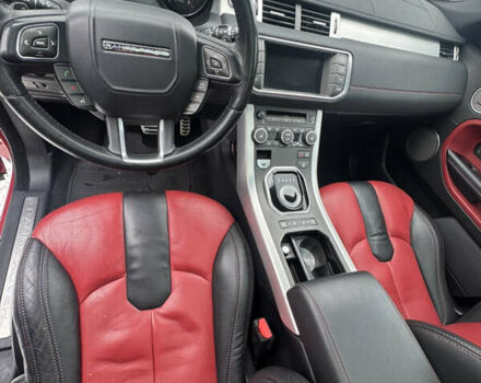 Червоний Ленд Ровер Рендж Ровер Евок, об'ємом двигуна 2 л та пробігом 148 тис. км за 16800 $, фото 21 на Automoto.ua