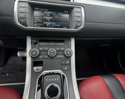 Червоний Ленд Ровер Рендж Ровер Евок, об'ємом двигуна 2 л та пробігом 148 тис. км за 16800 $, фото 25 на Automoto.ua