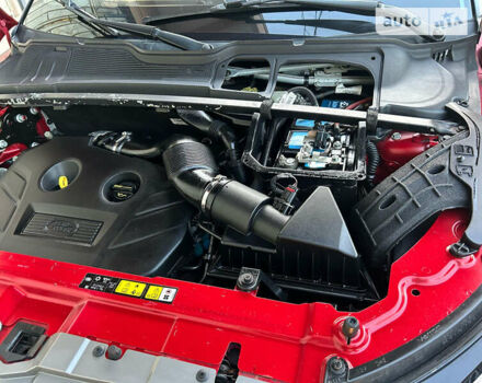 Красный Ленд Ровер Рендж Ровер Эвок, объемом двигателя 2 л и пробегом 100 тыс. км за 21000 $, фото 7 на Automoto.ua