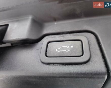 Красный Ленд Ровер Рендж Ровер Эвок, объемом двигателя 2 л и пробегом 147 тыс. км за 18800 $, фото 28 на Automoto.ua