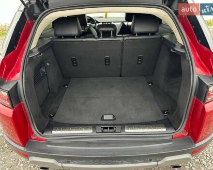 Червоний Ленд Ровер Рендж Ровер Евок, об'ємом двигуна 2 л та пробігом 84 тис. км за 15700 $, фото 5 на Automoto.ua