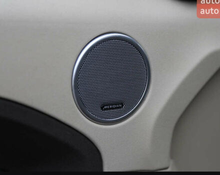 Червоний Ленд Ровер Рендж Ровер Евок, об'ємом двигуна 2 л та пробігом 100 тис. км за 16000 $, фото 5 на Automoto.ua