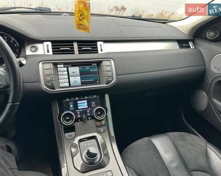 Червоний Ленд Ровер Рендж Ровер Евок, об'ємом двигуна 2 л та пробігом 84 тис. км за 15700 $, фото 9 на Automoto.ua