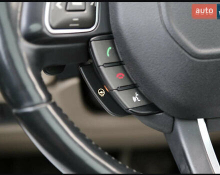 Красный Ленд Ровер Рендж Ровер Эвок, объемом двигателя 2 л и пробегом 90 тыс. км за 18000 $, фото 13 на Automoto.ua